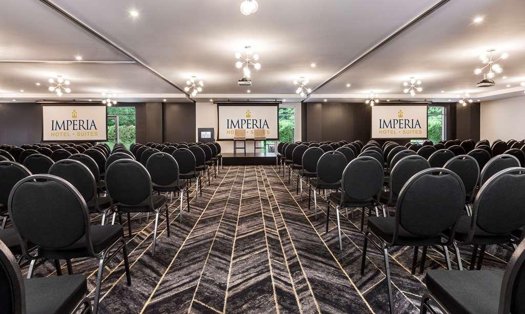 Imperia Hotel Et Suites Boucherville Konforlar fotoğraf