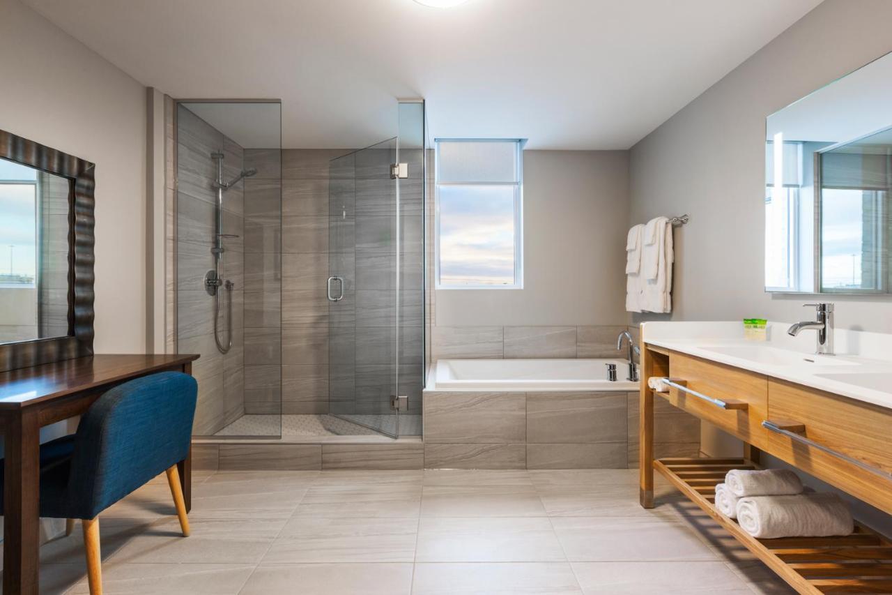 Imperia Hotel Et Suites Boucherville Dış mekan fotoğraf